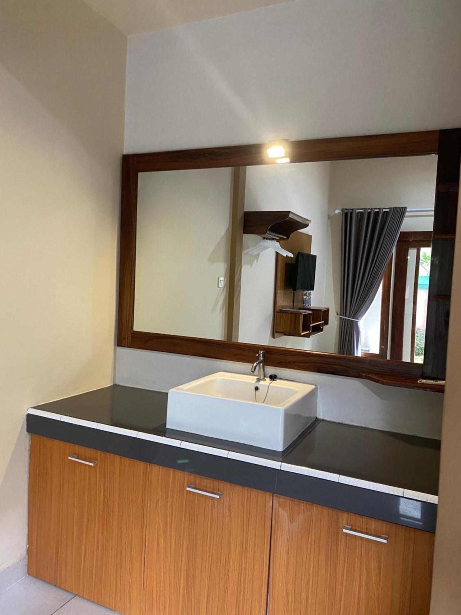 Semilir Inn Senggigi Zewnętrze zdjęcie